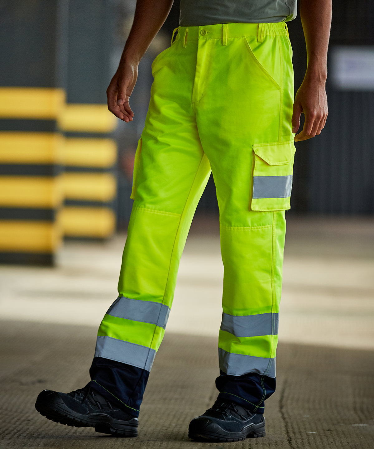 Contrast Hi-Vis Cargo Trouser