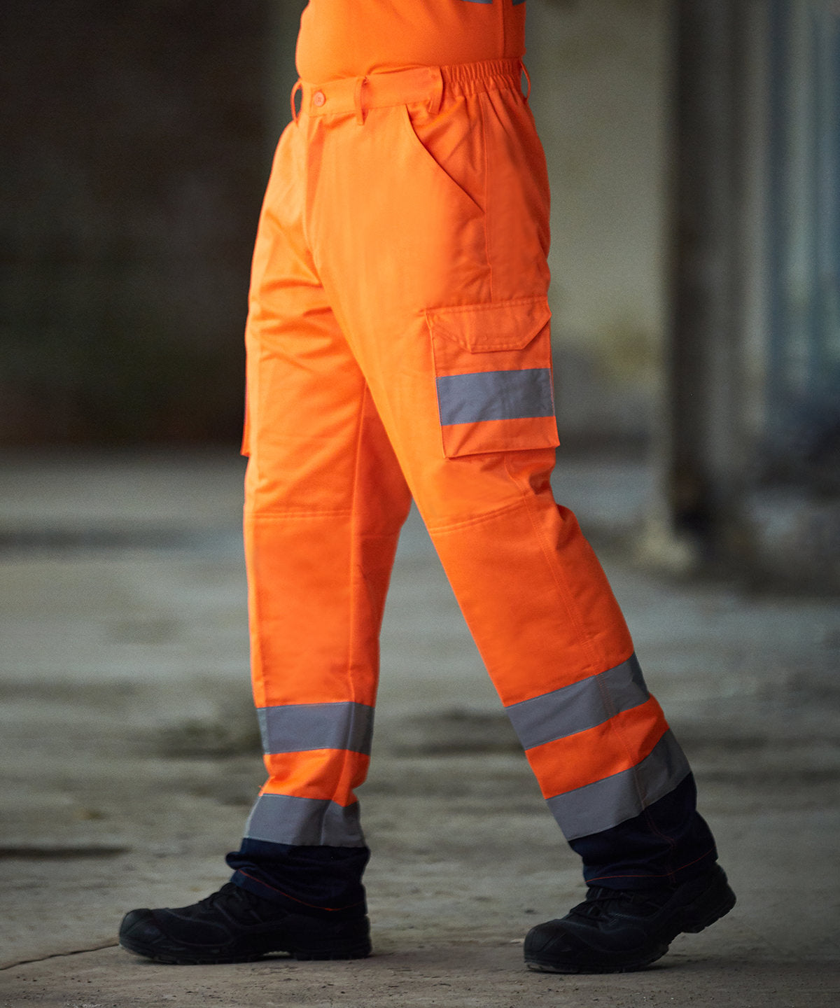 Contrast Hi-Vis Cargo Trouser
